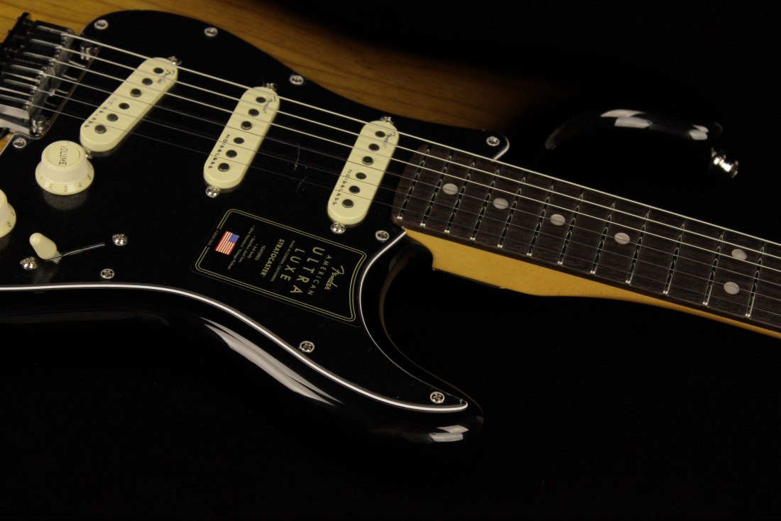 Fender American Ultra Luxe Stratocaster - RW 2CS