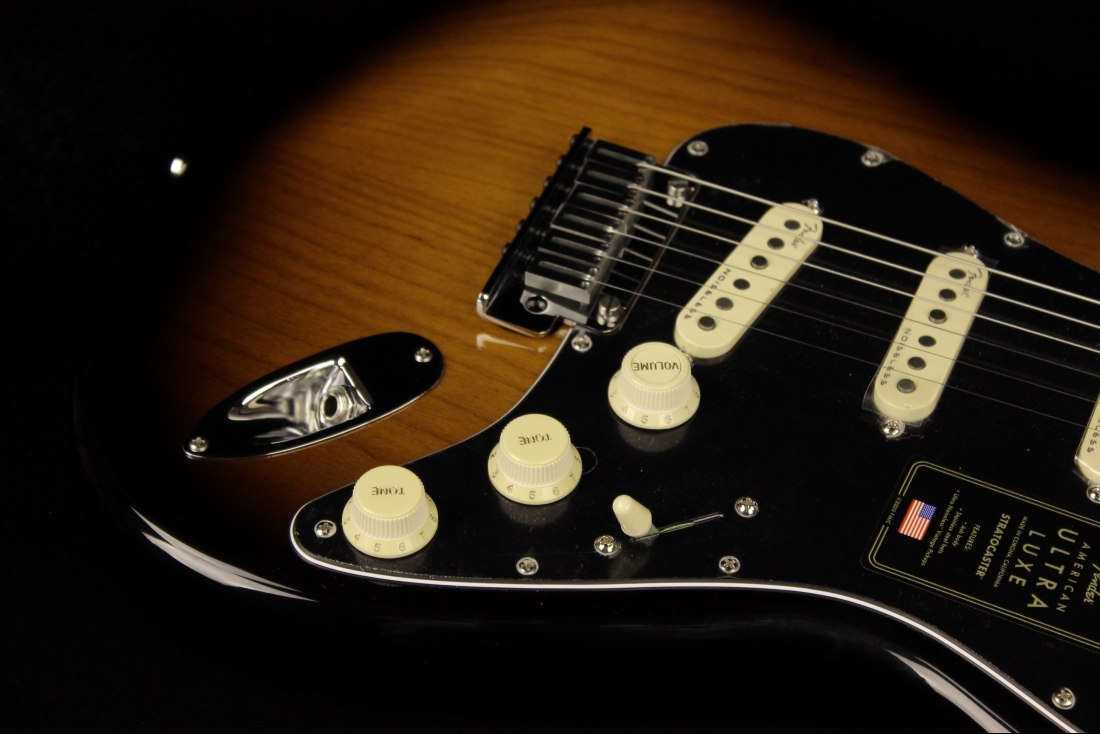 Fender American Ultra Luxe Stratocaster - MN 2CS