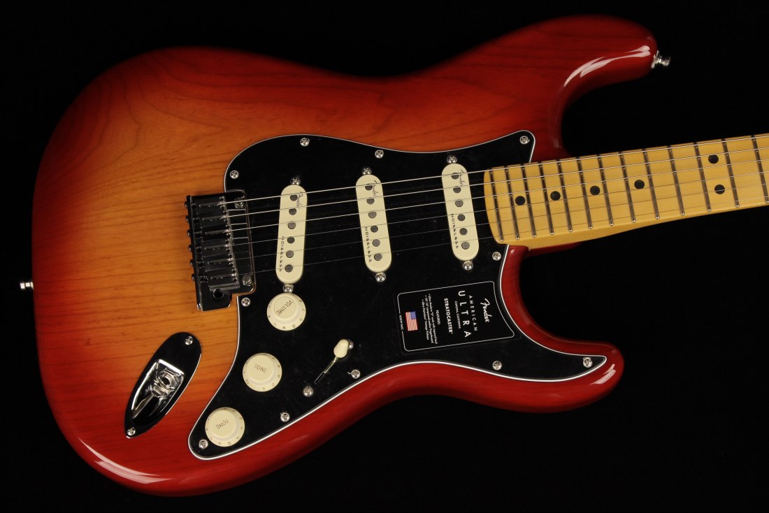 Fender American Ultra Luxe Stratocaster - MN PRB