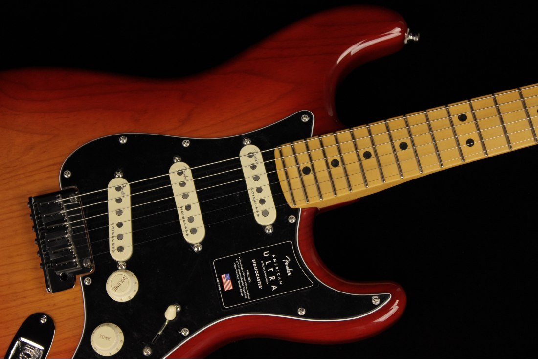 Fender American Ultra Luxe Stratocaster - MN PRB