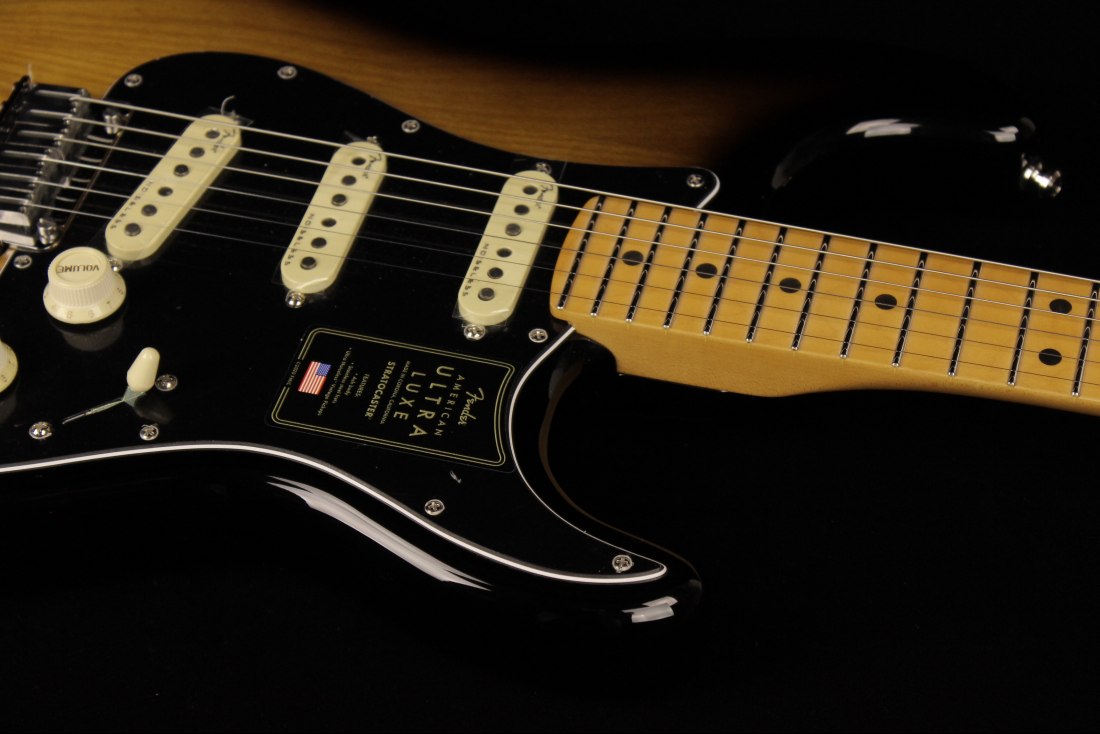 Fender American Ultra Luxe Stratocaster - MN 2CS