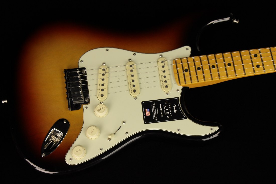 Fender American Ultra Stratocaster - MN ULB