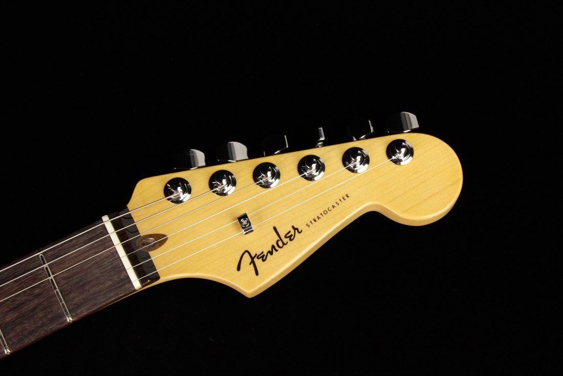 Fender American Ultra Stratocaster - RW ULB