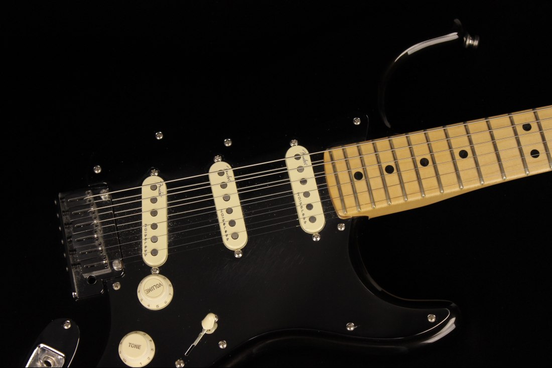 Fender American Ultra Stratocaster - MN TXT