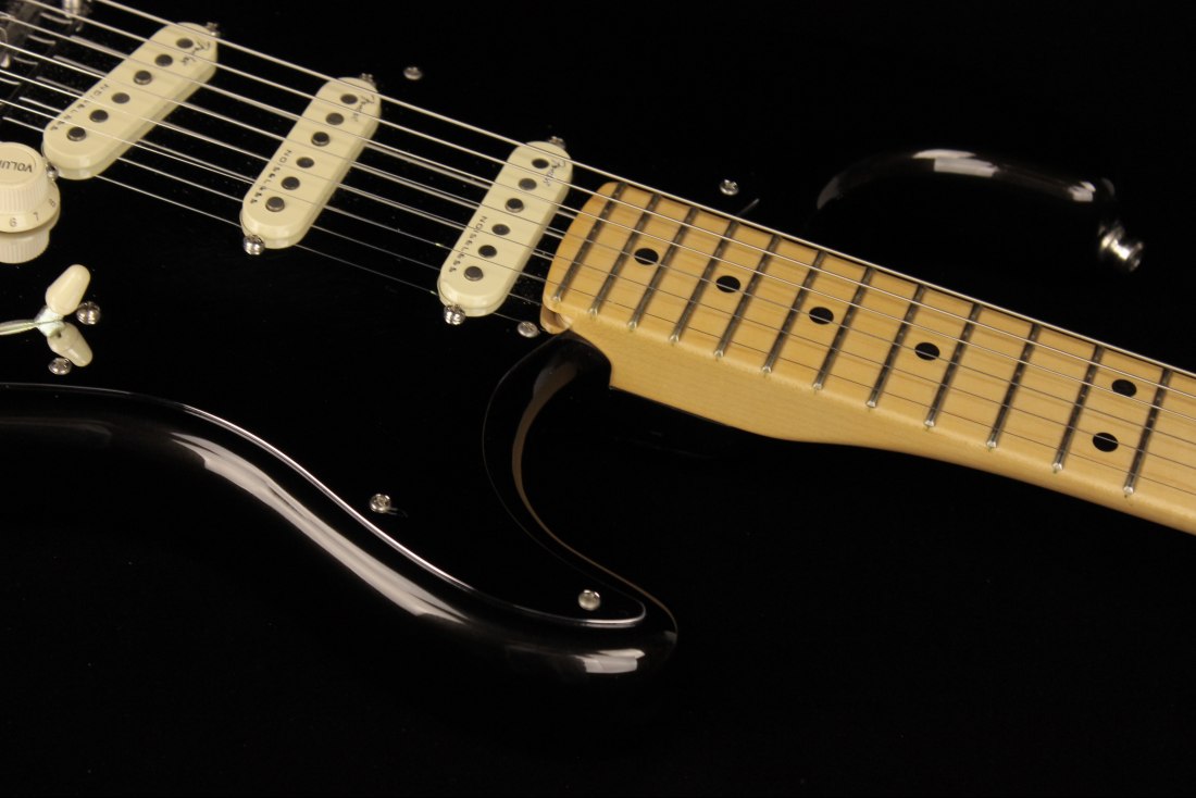 Fender American Ultra Stratocaster - MN TXT