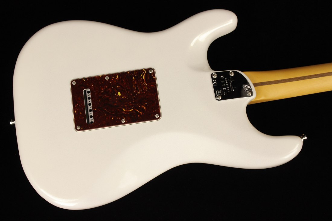 Fender American Ultra Stratocaster - RW APL