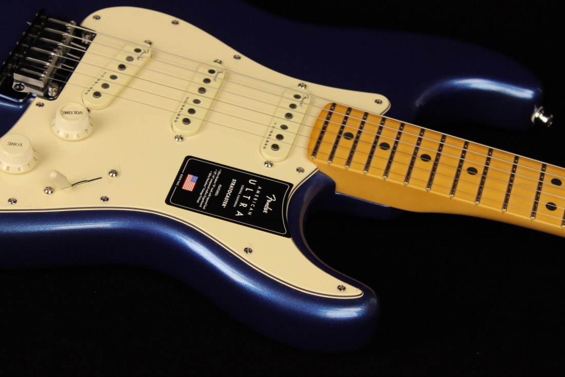 Fender American Ultra Stratocaster - MN COB