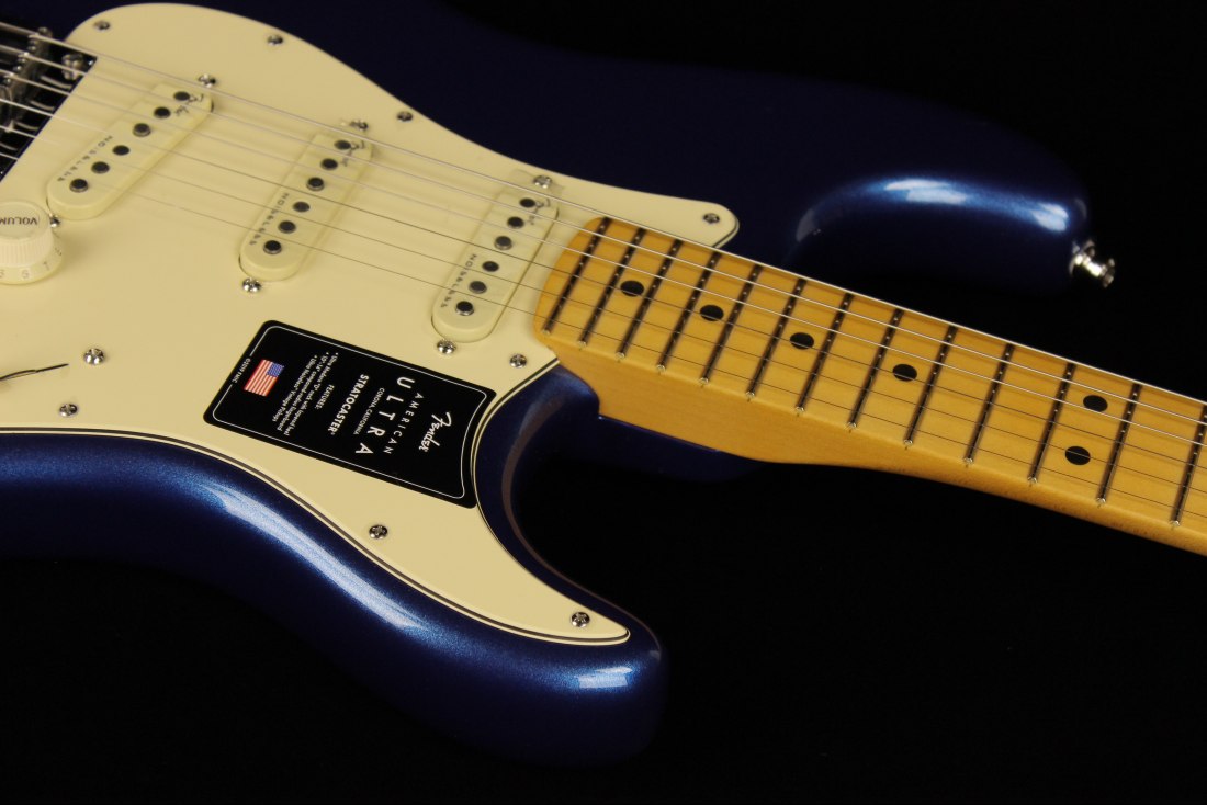 Fender American Ultra Stratocaster - MN COB