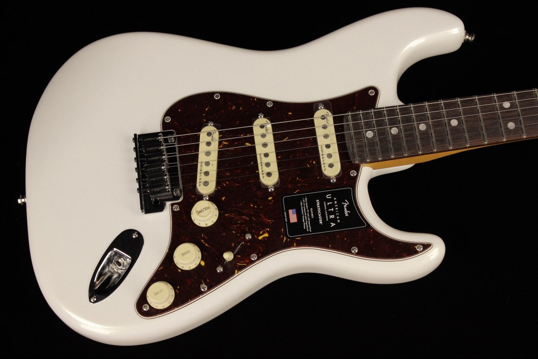 Fender American Ultra Stratocaster - RW APL