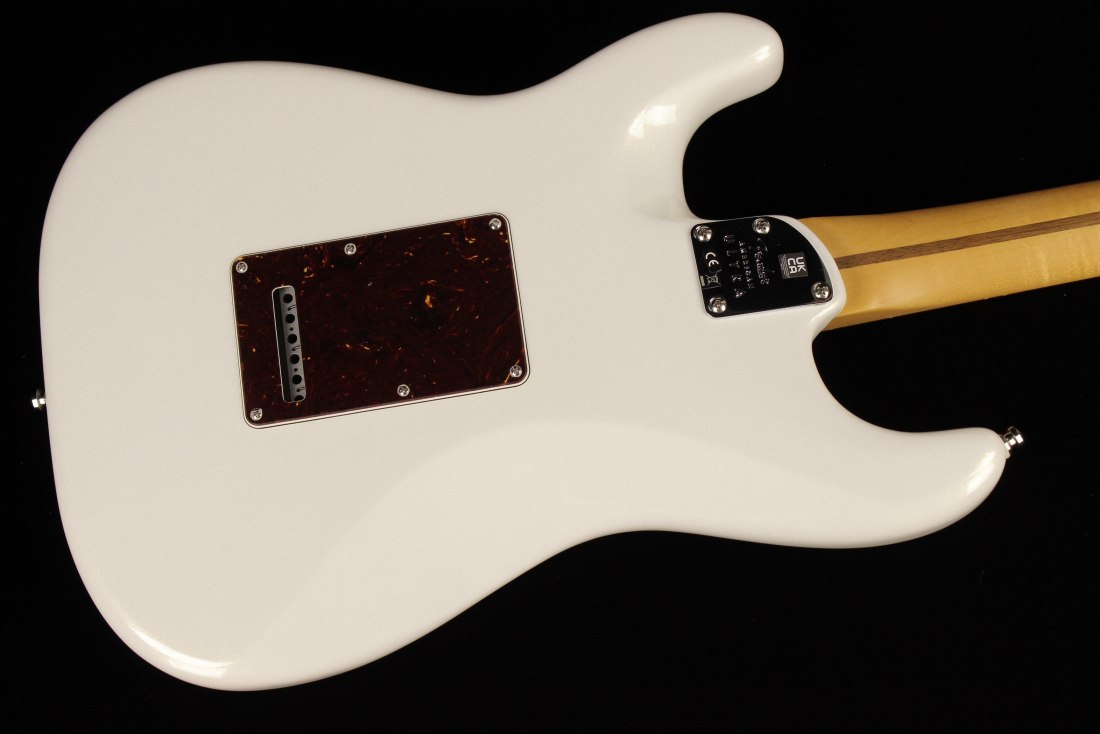 Fender American Ultra Stratocaster - RW APL