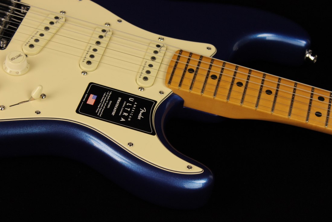 Fender American Ultra Stratocaster - MN COB