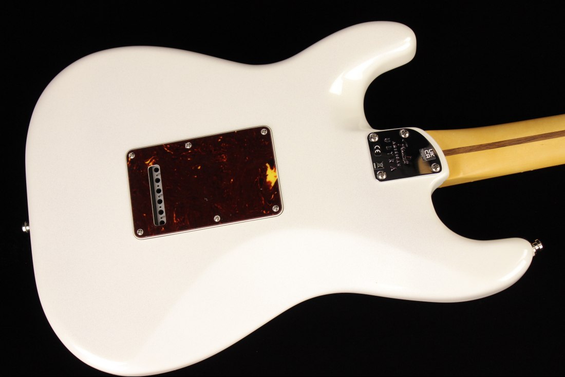 Fender American Ultra Stratocaster - RW APL