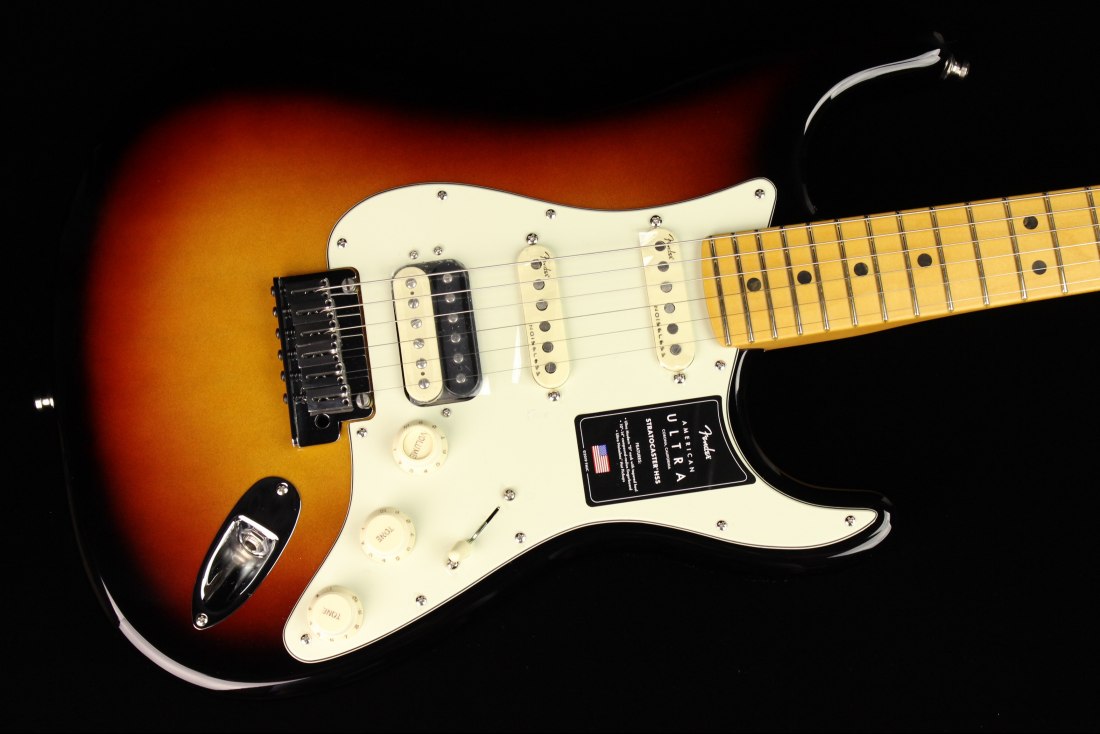 Fender American Ultra Stratocaster HSS - MN ULB