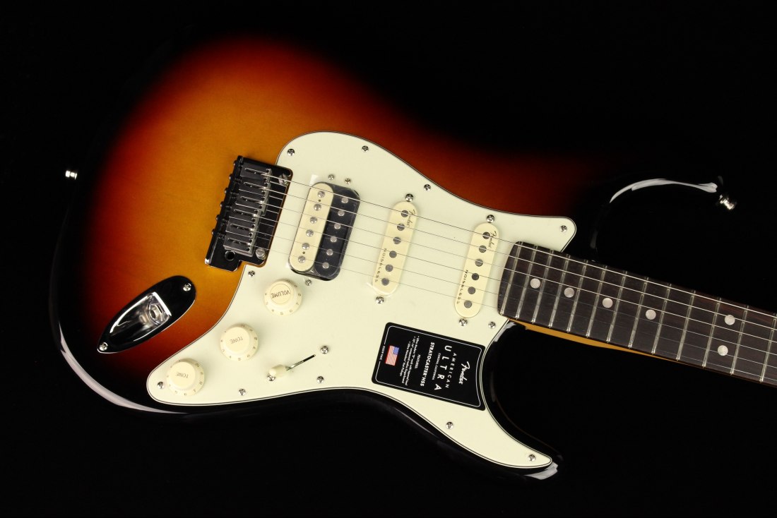 Fender American Ultra Stratocaster HSS - RW ULB