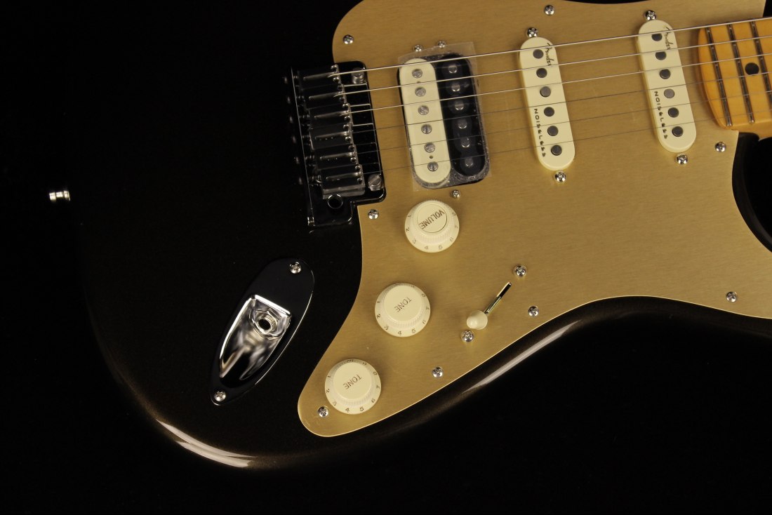 Fender American Ultra Stratocaster HSS - MN TXT