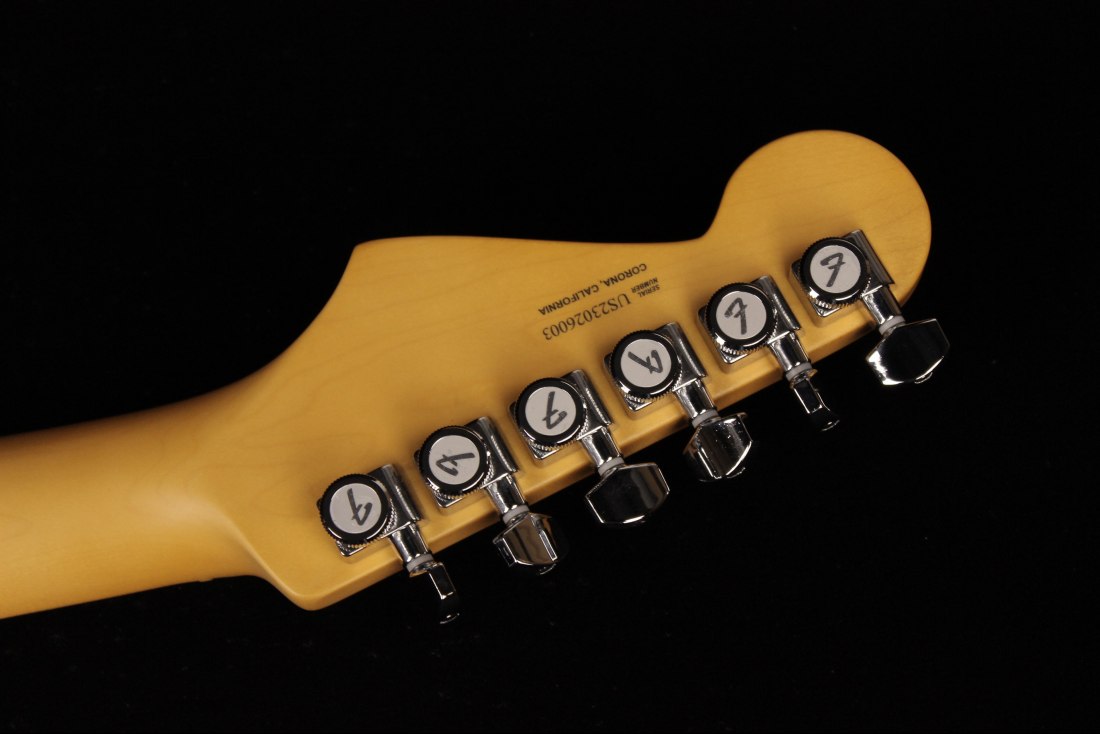 Fender American Ultra Stratocaster HSS - MN ULB