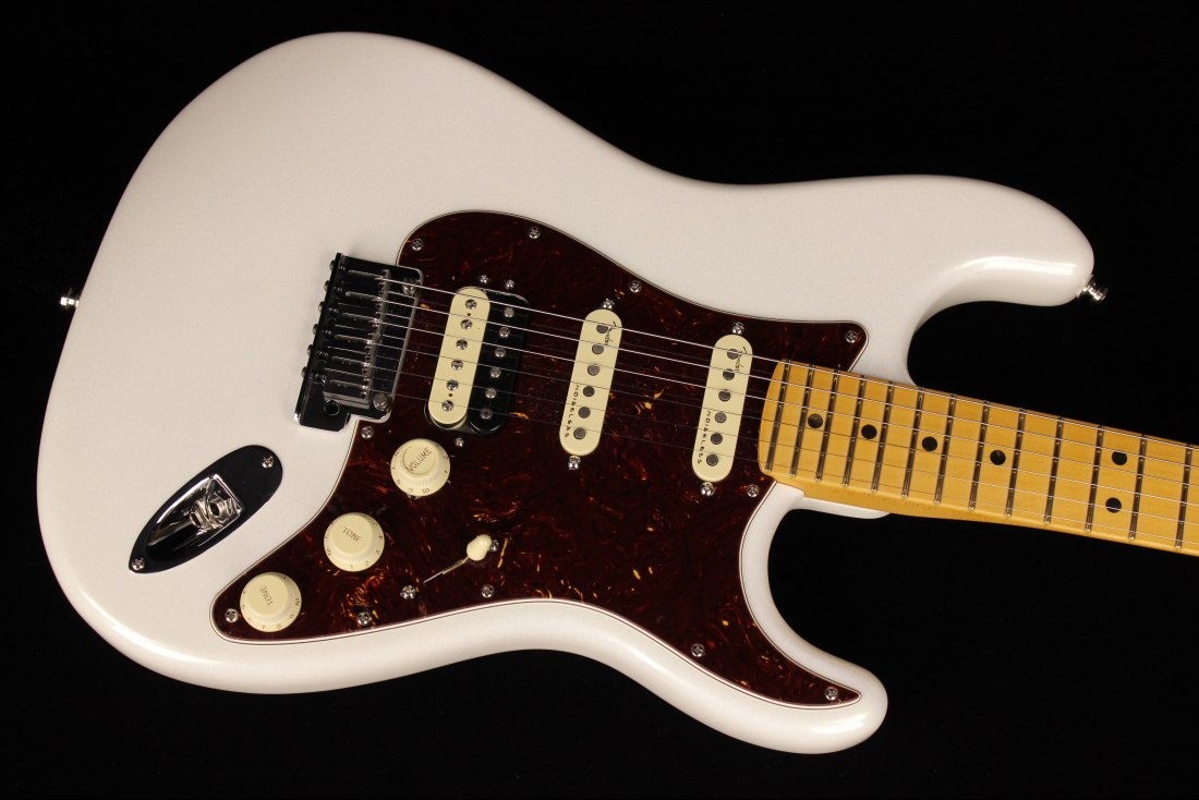 Fender American Ultra Stratocaster HSS - MN APL