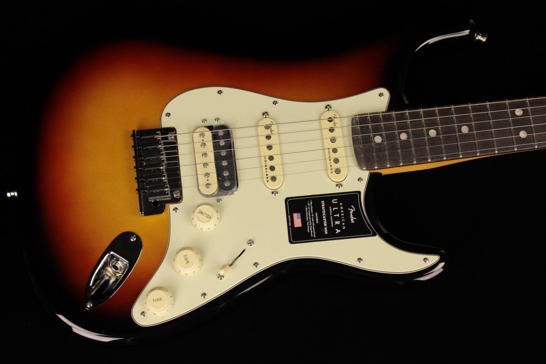 Fender American Ultra Stratocaster HSS - RW ULB