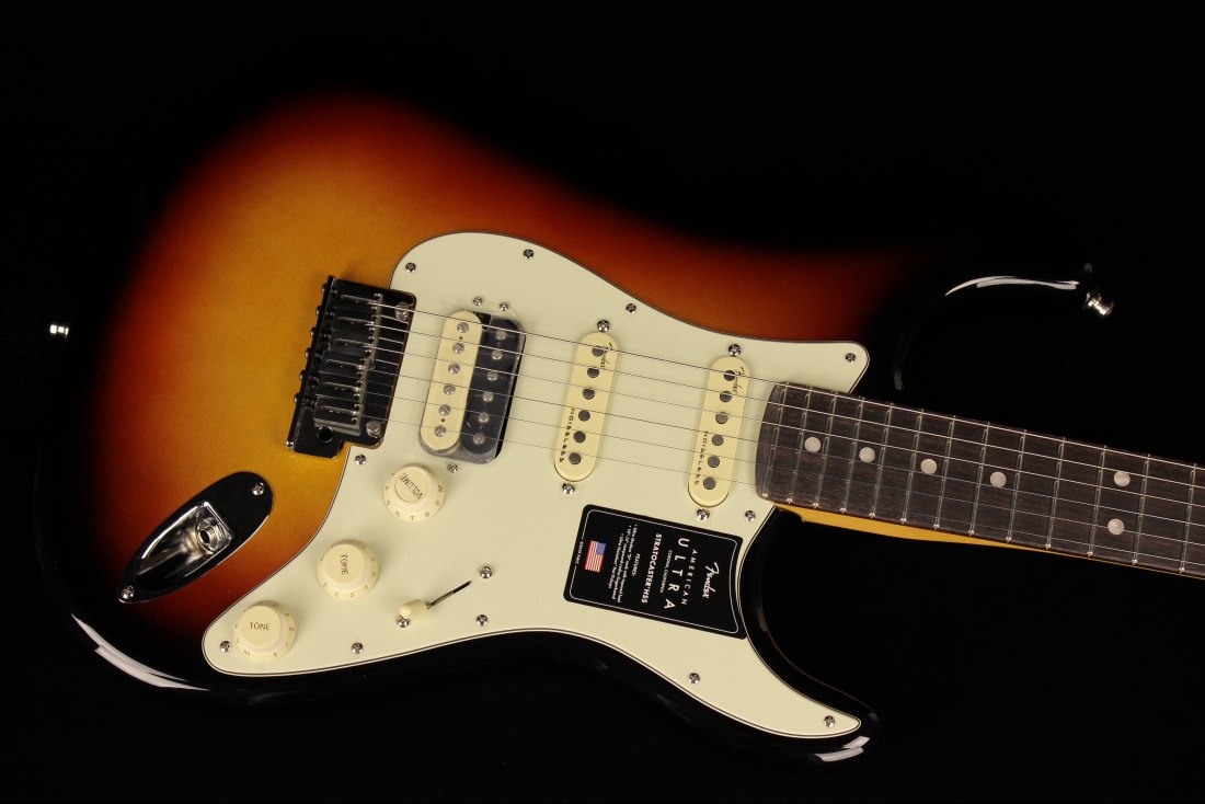 Fender American Ultra Stratocaster HSS - RW ULB