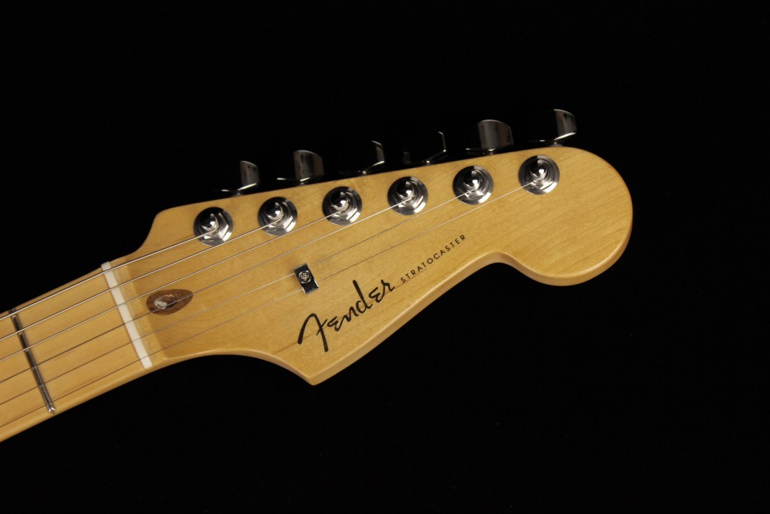 Fender American Ultra Stratocaster HSS - MN ULB