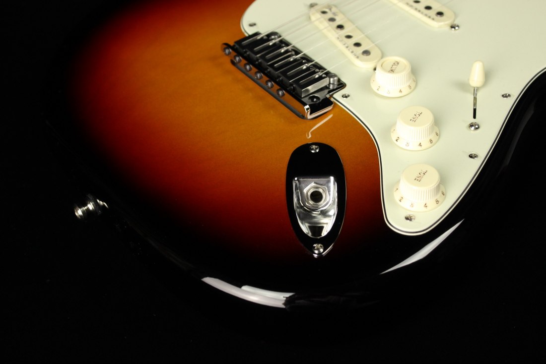 Fender American Ultra Stratocaster Ultraburst (SN