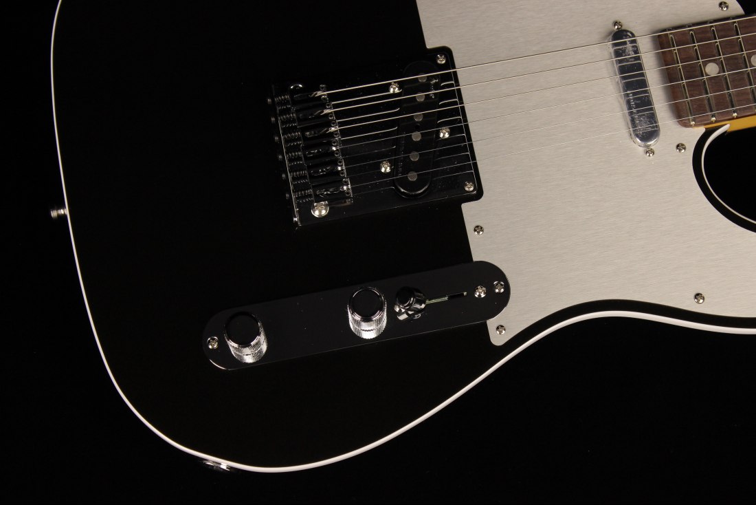 Fender American Ultra Telecaster - RW TXT