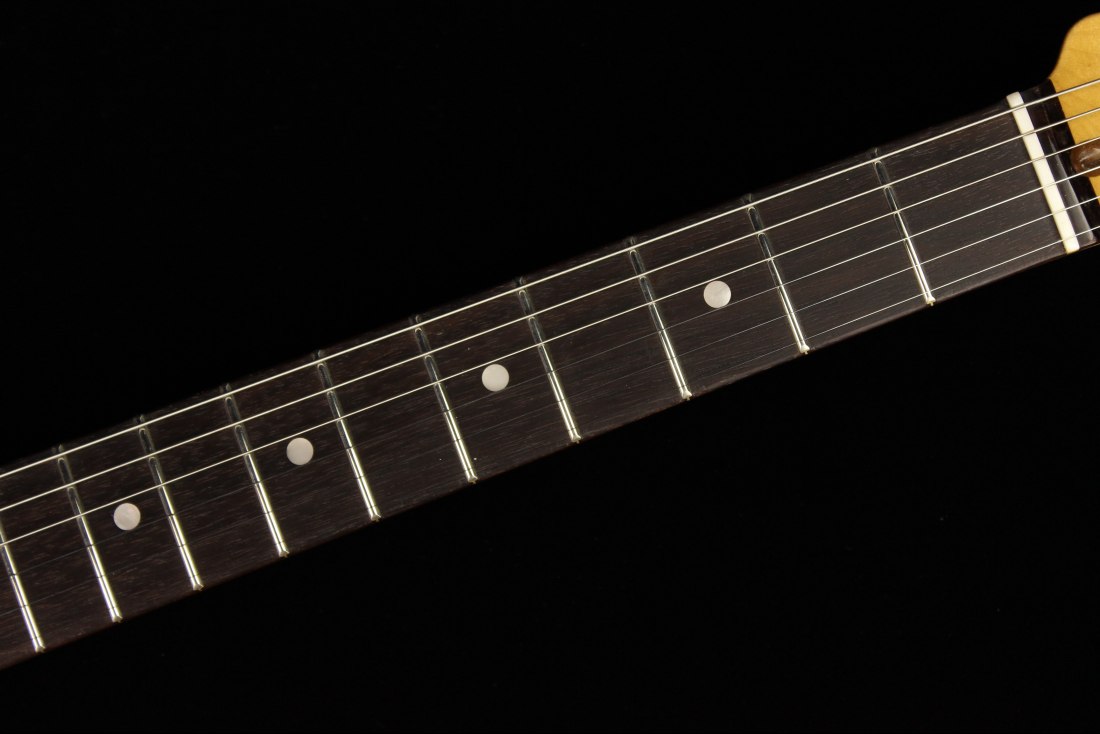 Fender American Ultra Telecaster - RW APL