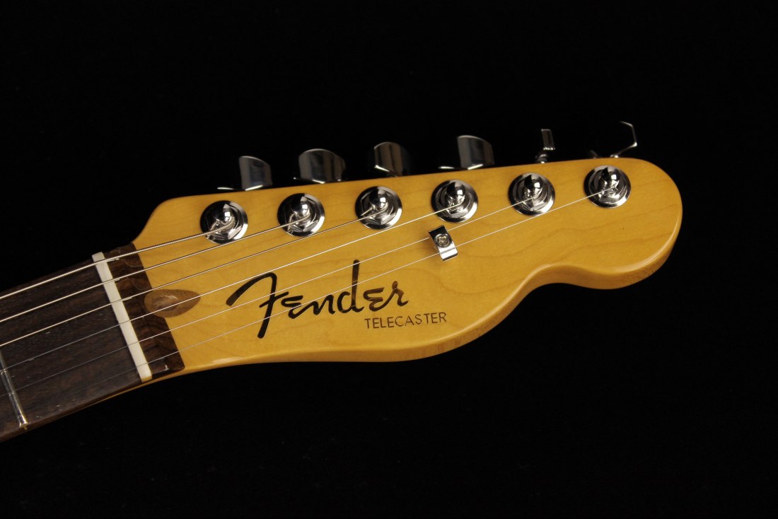 Fender American Ultra Telecaster - RW ULB