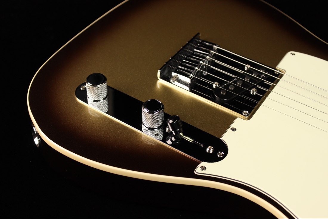 Fender American Ultra Telecaster - MN MOC