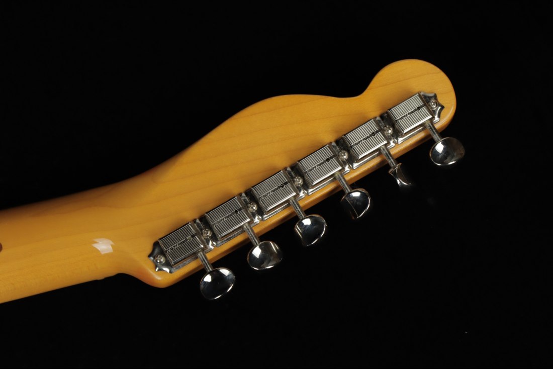 Fender American Vintage II 1951 Telecaster