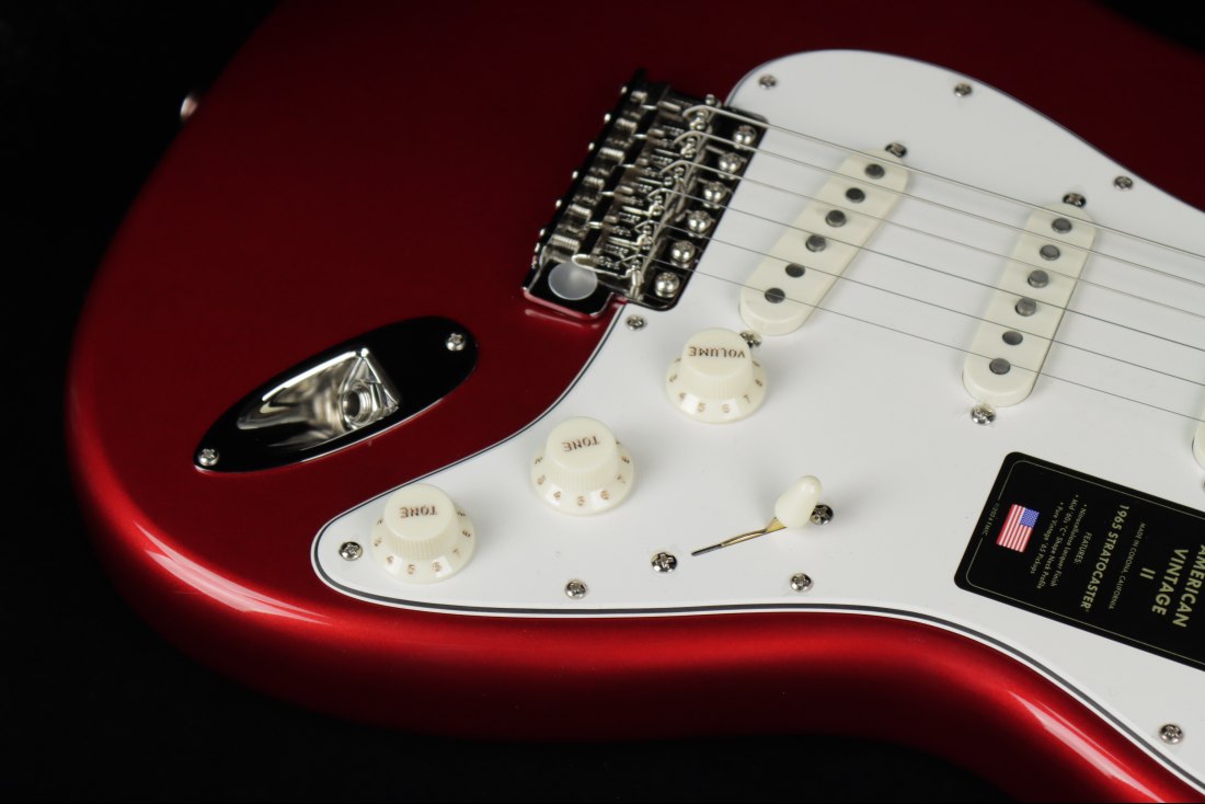 Fender American Vintage II 1965 Stratocaster - CAR