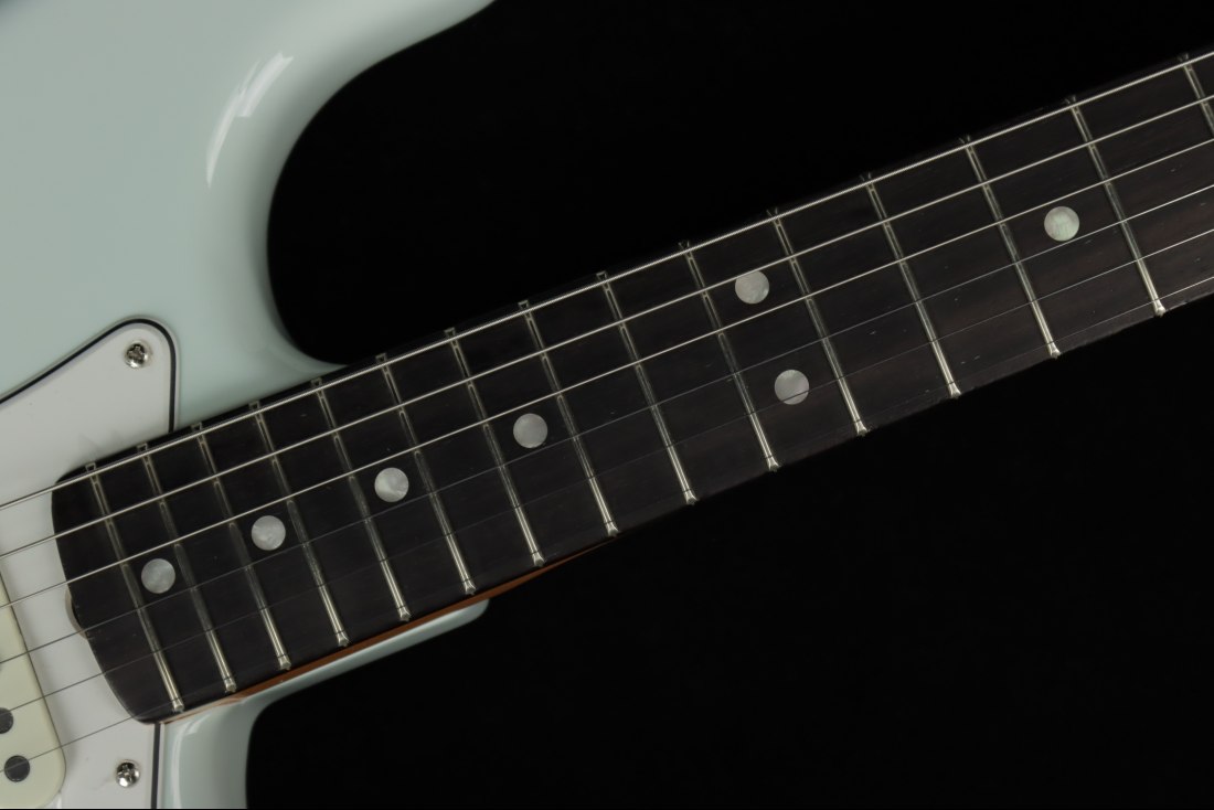 Fender American Vintage II 1965 Stratocaster - SNB