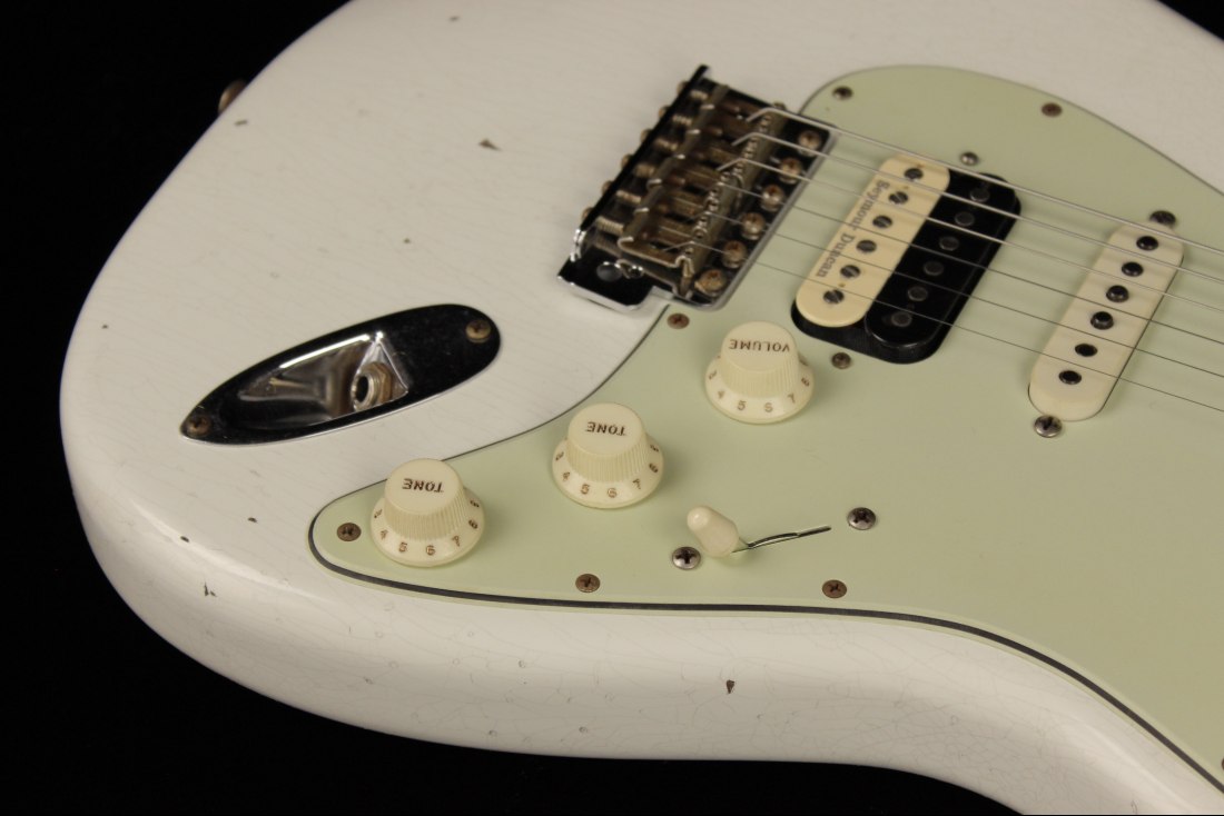 Fender Custom 1960 Stratocaster HSS Journeyman Relic 