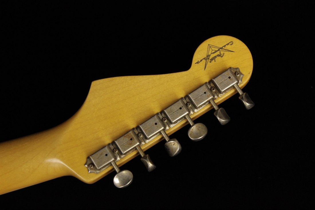 Fender Custom 1960 Stratocaster HSS Journeyman Relic 