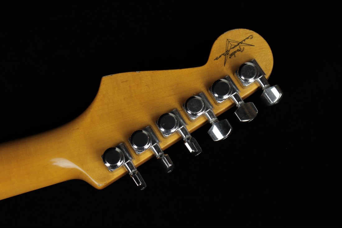 Fender Custom 1960 Stratocaster HSS Relic - AVWT