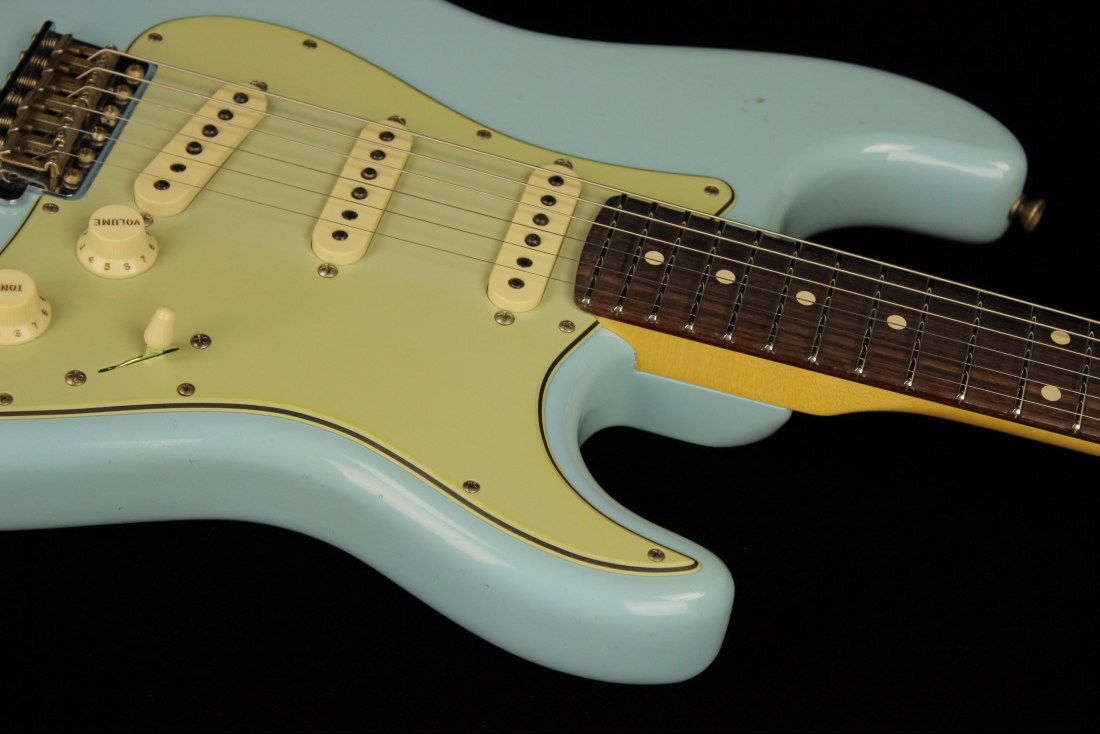 Fender Custom 1960 Stratocaster Journeyman Relic 