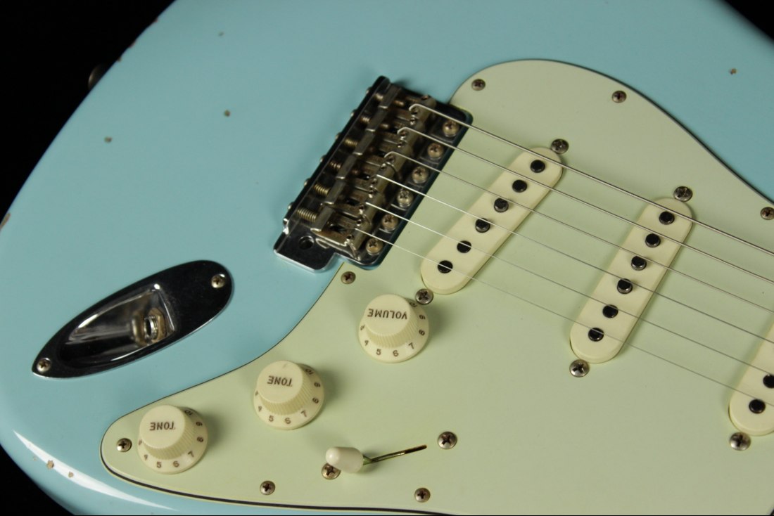 Fender Custom 1960 Stratocaster Relic 30th Anniversary - ADB