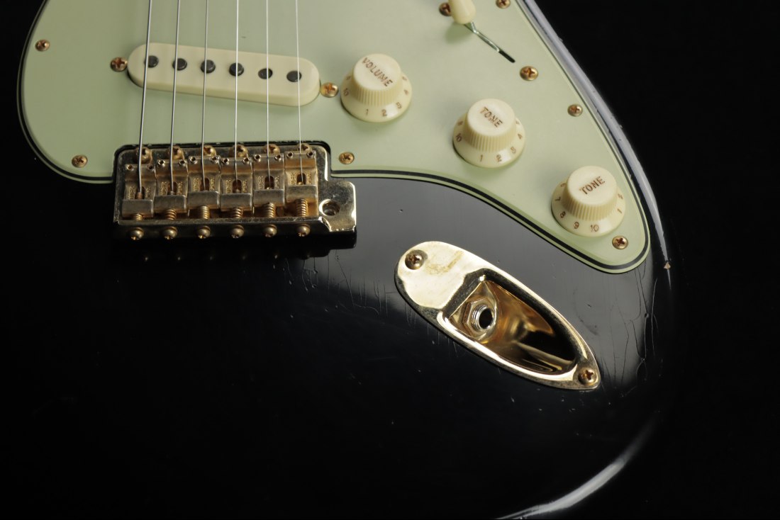 Fender Custom 1960 Stratocaster Relic - BK