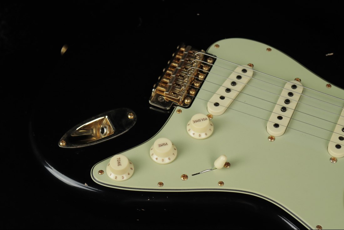 Fender Custom 1960 Stratocaster Relic - BK