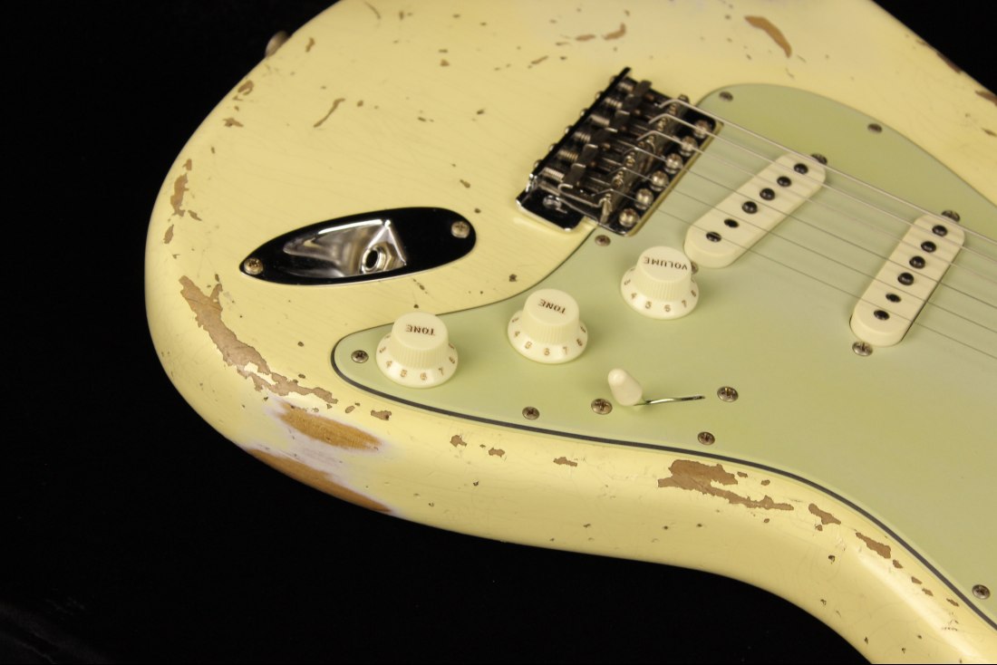 Fender Custom 1961 Stratocaster Heavy Relic - AVWH