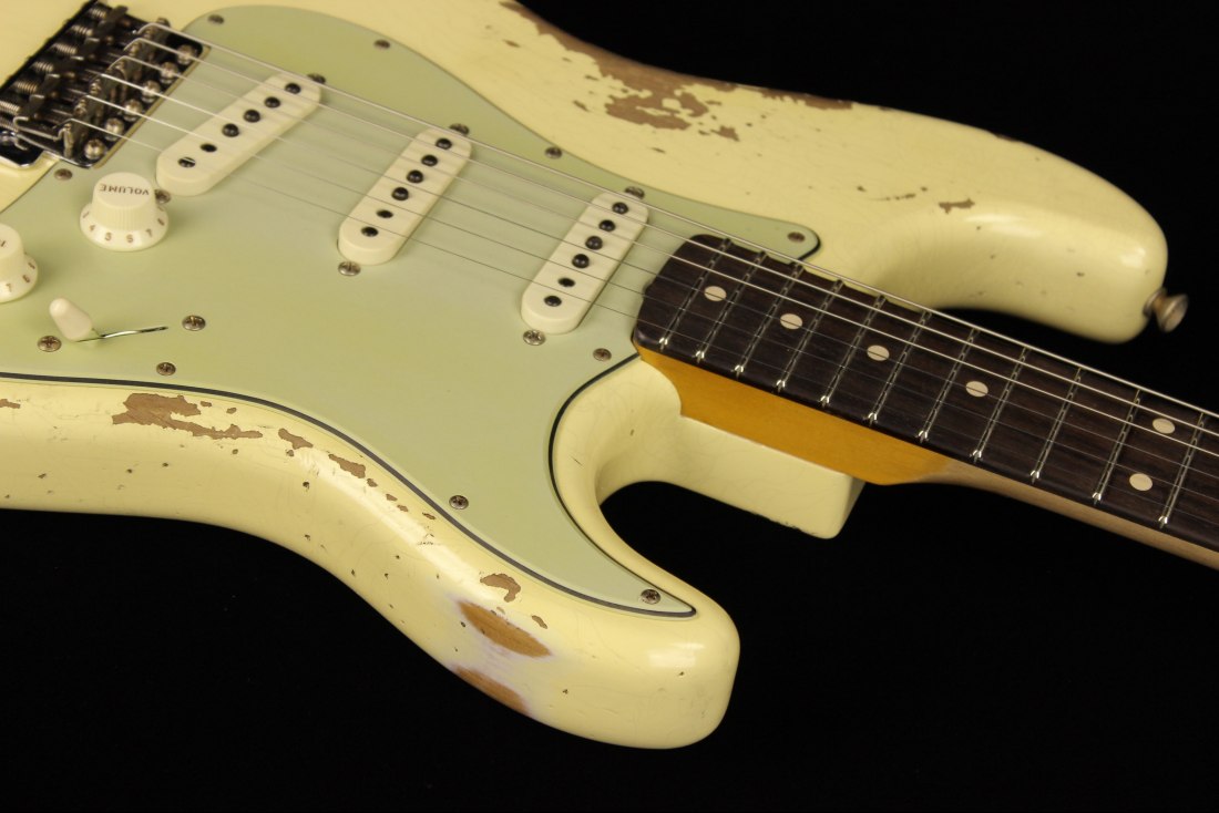 Fender Custom 1961 Stratocaster Heavy Relic - AVWH