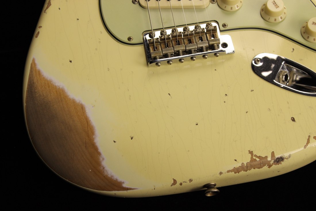 Fender Custom 1961 Stratocaster Heavy Relic - AVWH