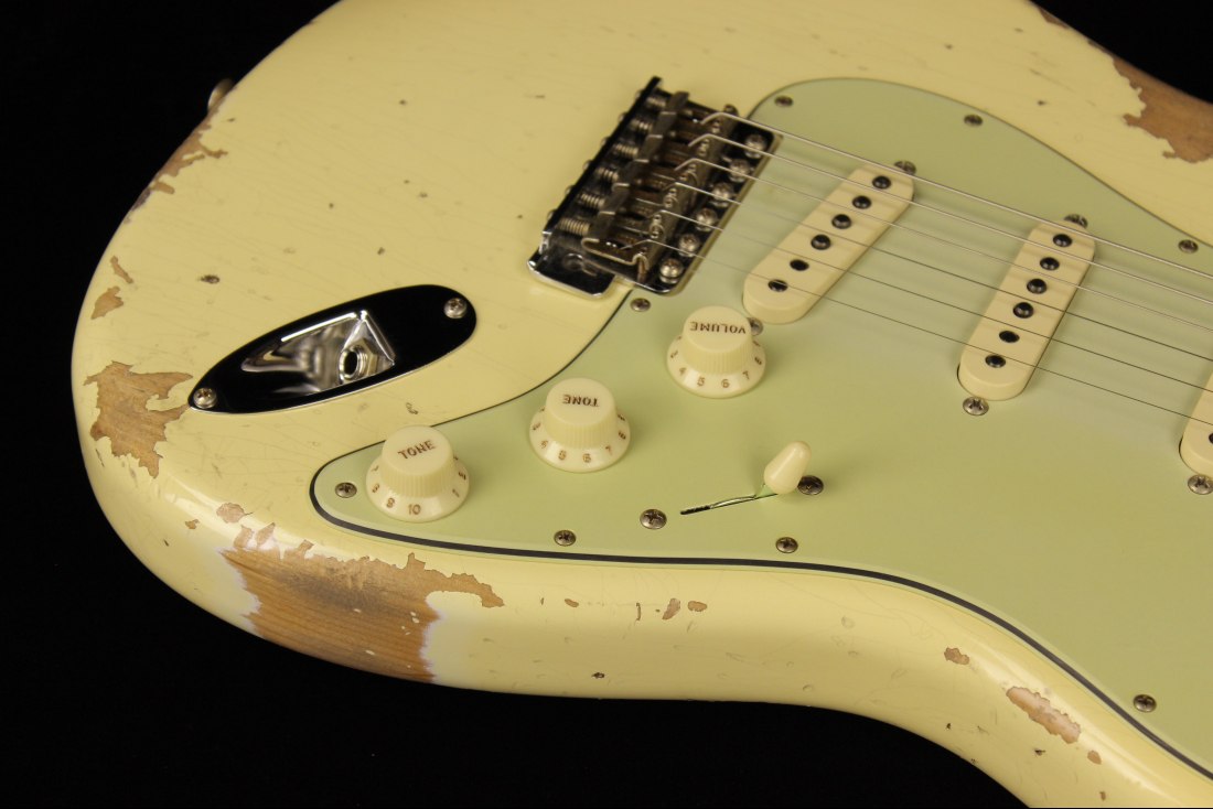 Fender Custom 1961 Stratocaster Heavy Relic - AVWH