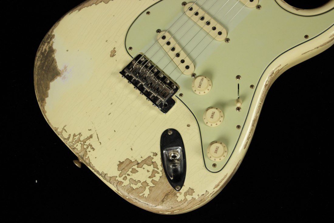 Fender Custom 1963 Stratocaster Super Heavy Relic Limited - AVW