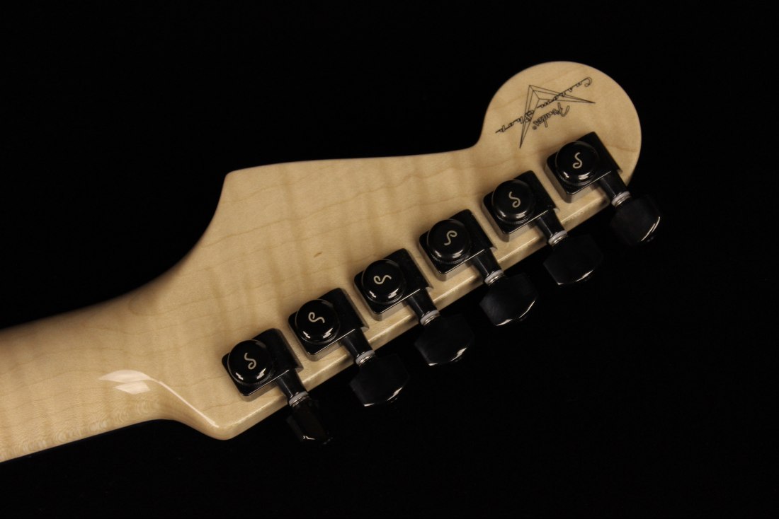 Fender Custom Lexus LC Stratocaster Limited Edition