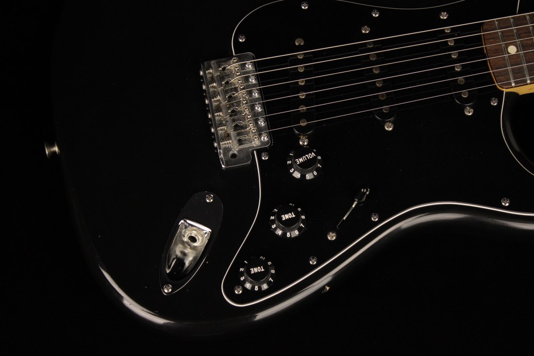 Fender Custom Limited 1964 Stratocaster Relic - BLK