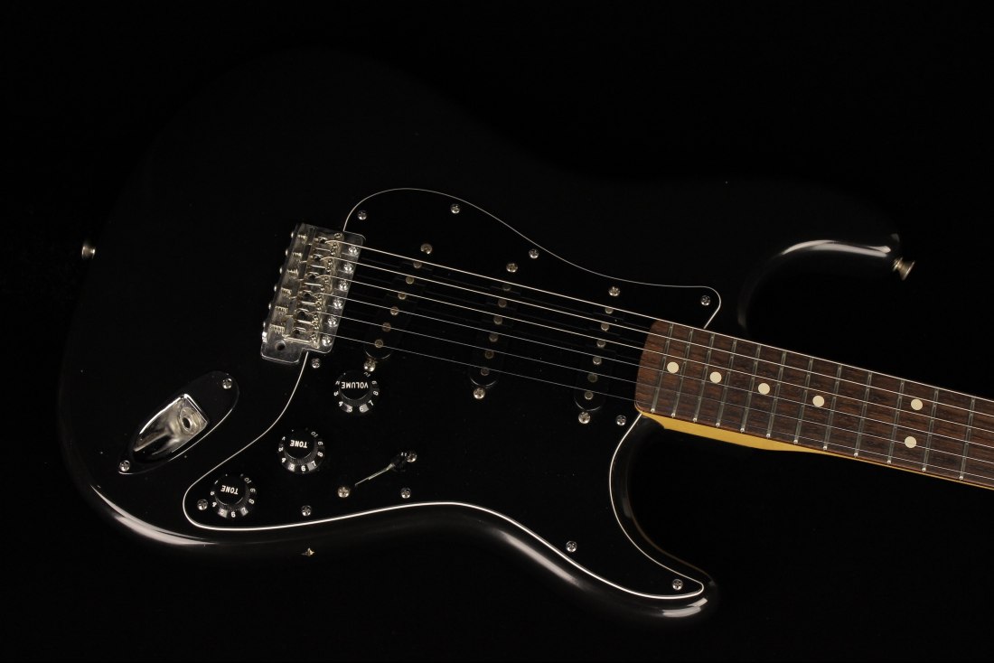Fender Custom Limited 1964 Stratocaster Relic - BLK