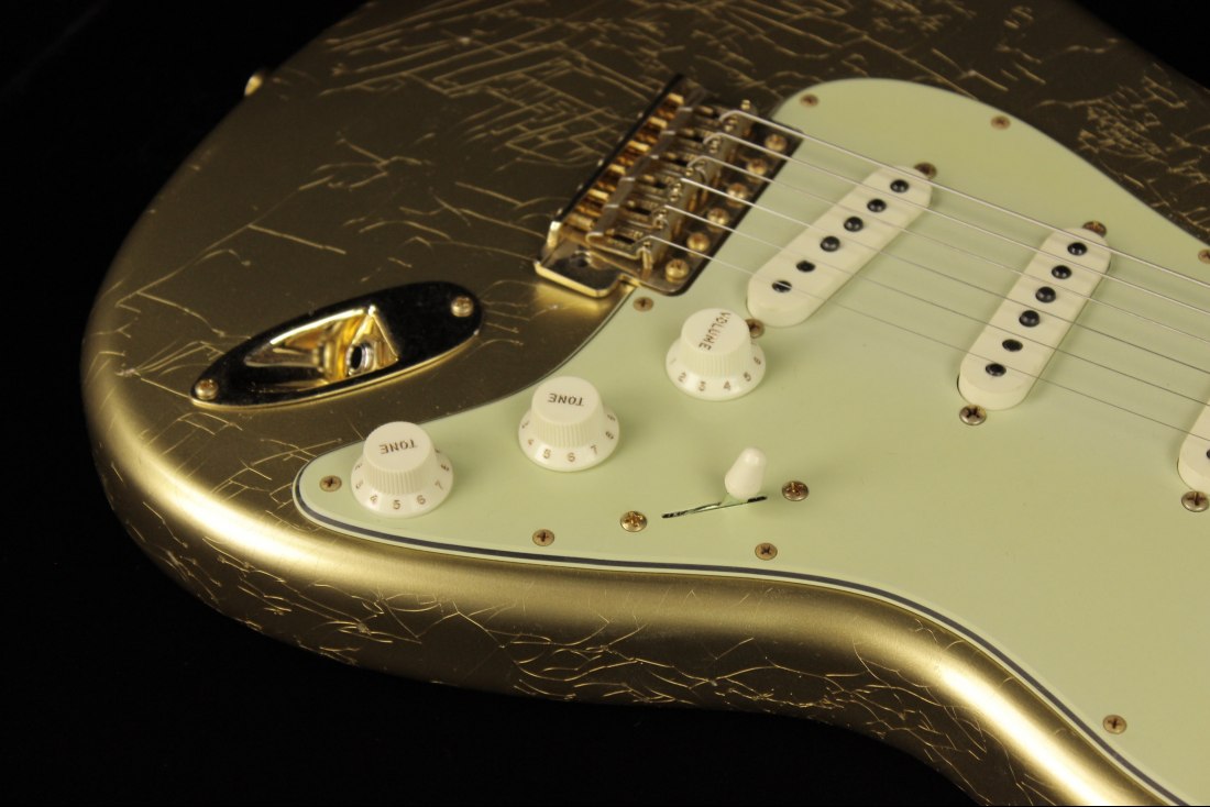 Fender Custom Limited Edition 1962 Stratocaster Bone Tone Journeyman Relic - AAZG