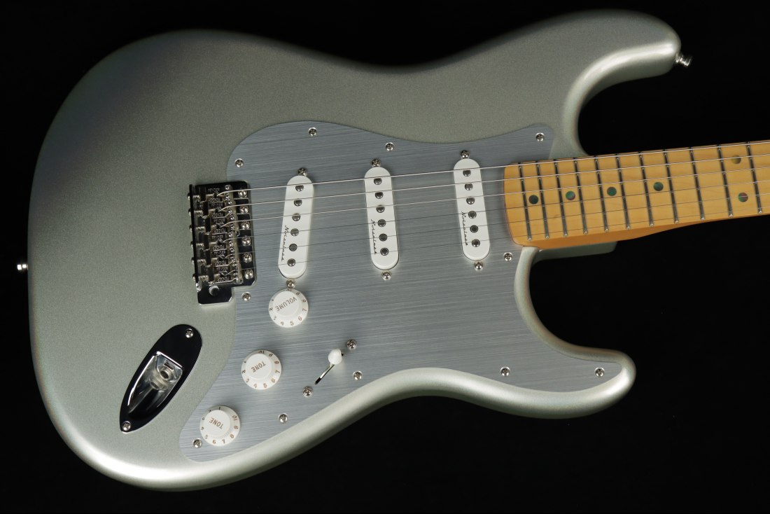 Fender H.E.R. Stratocaster