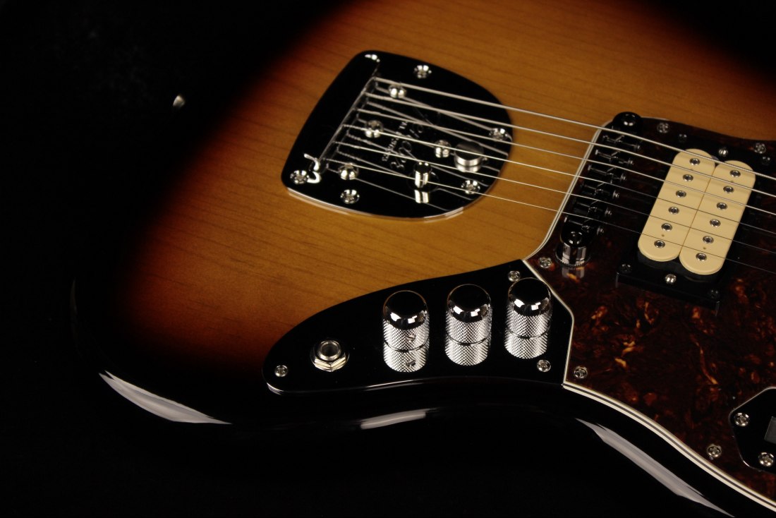 ギター FENDER  Cobain Jaguar NOS Fender Kurt Cobain Signature Jaguar NOS 3-Color Sunburst (SN